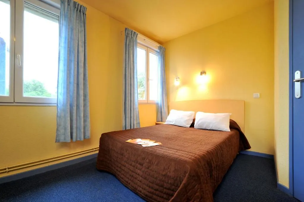 Hotel & Residence Avermes 2*,